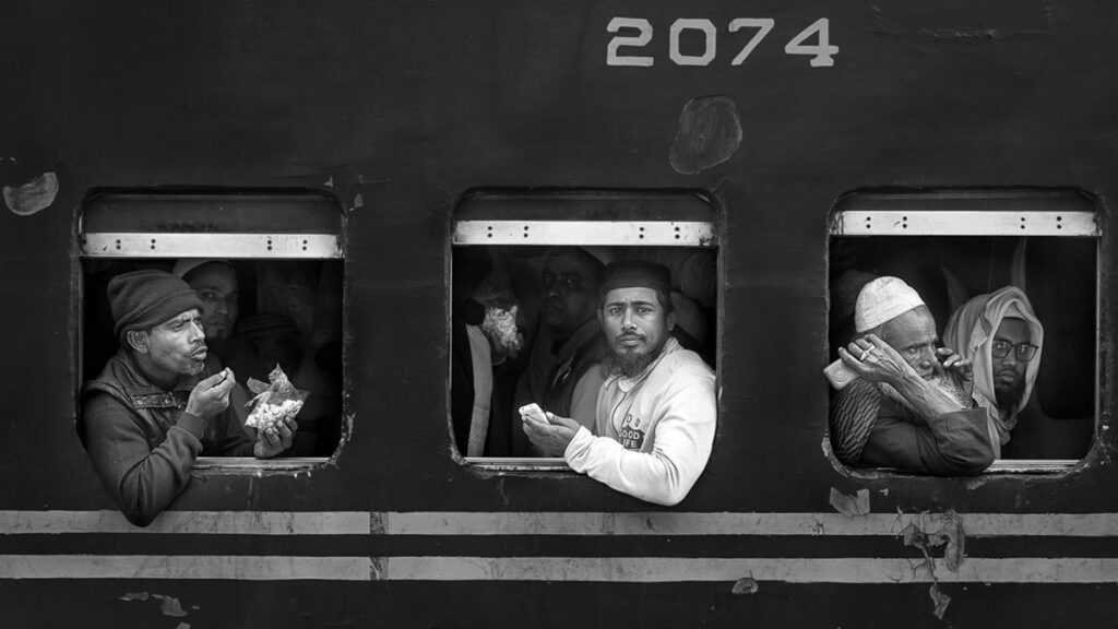 greekcircuit-2025-_0002_Alameer-Amal-The-three-windows-GAP-Honorable-Mention-open-monochrome